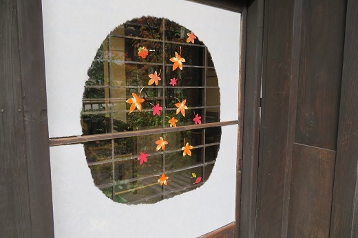 馬籠宿の洒落た飾り窓