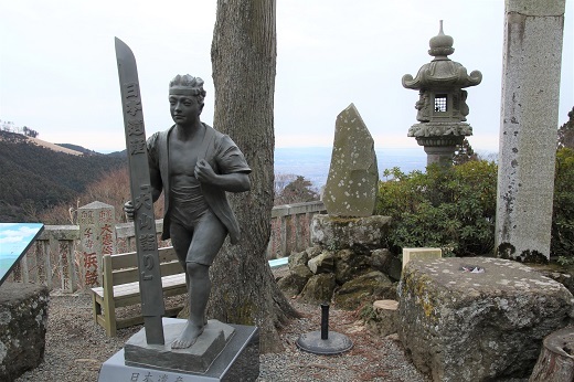 日本遺産「大山詣り」の像