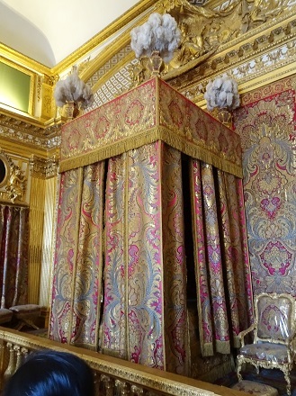 ヴェルサイユ宮殿 王の寝室
