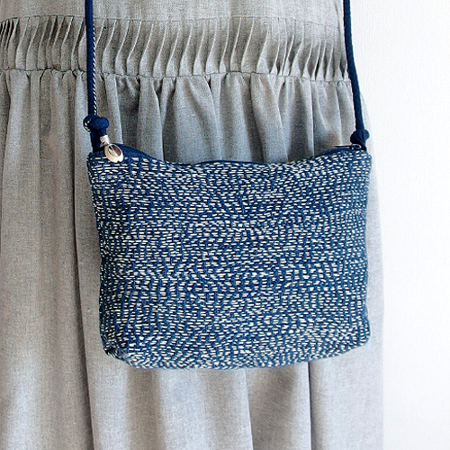 藍染め手紡ぎ手織りヘンプ布の刺し子ポシェット５